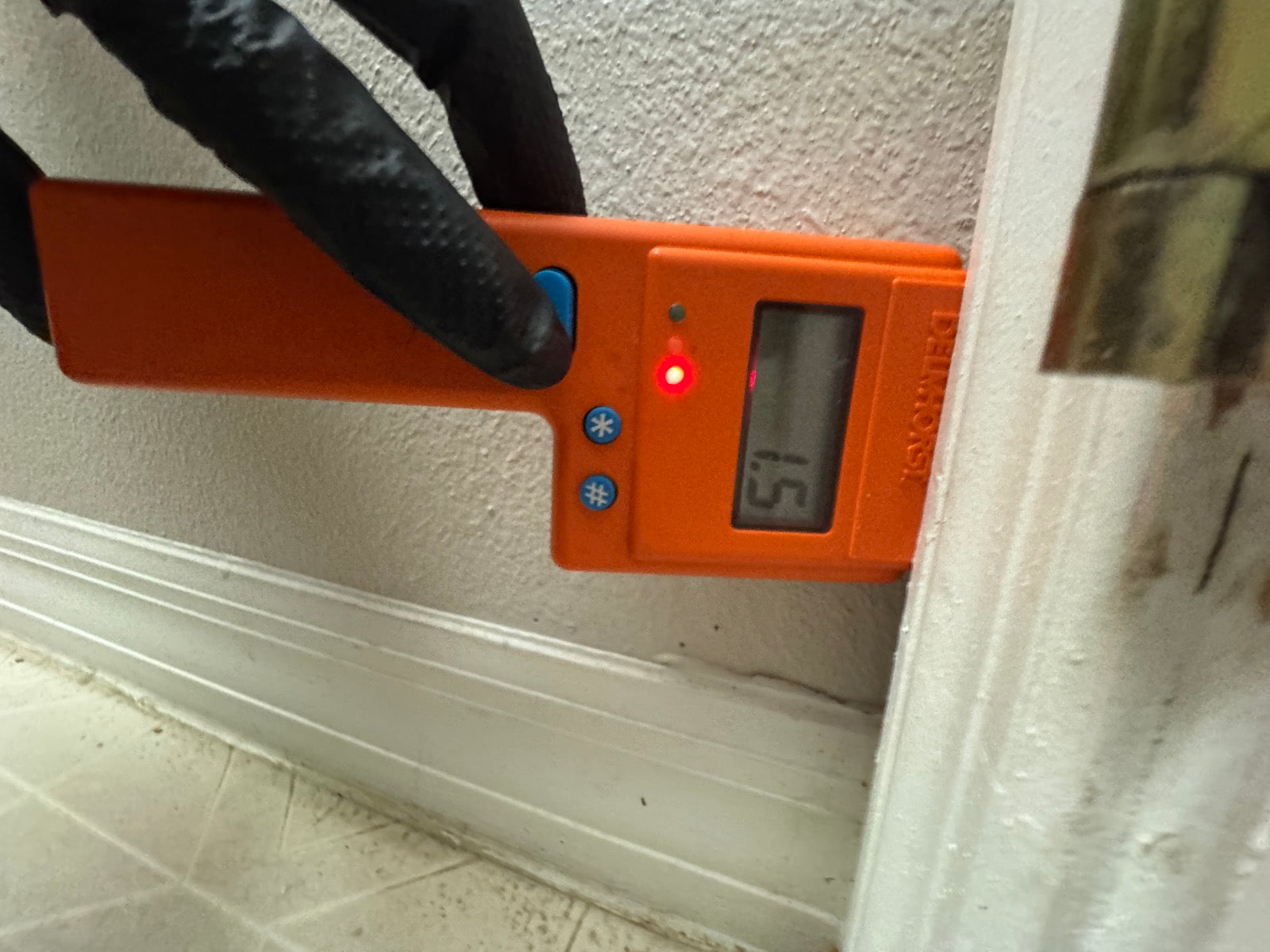 Moisture Meter — Albuquerque homeowners urged to prepare roofs for monsoon season - KOAT